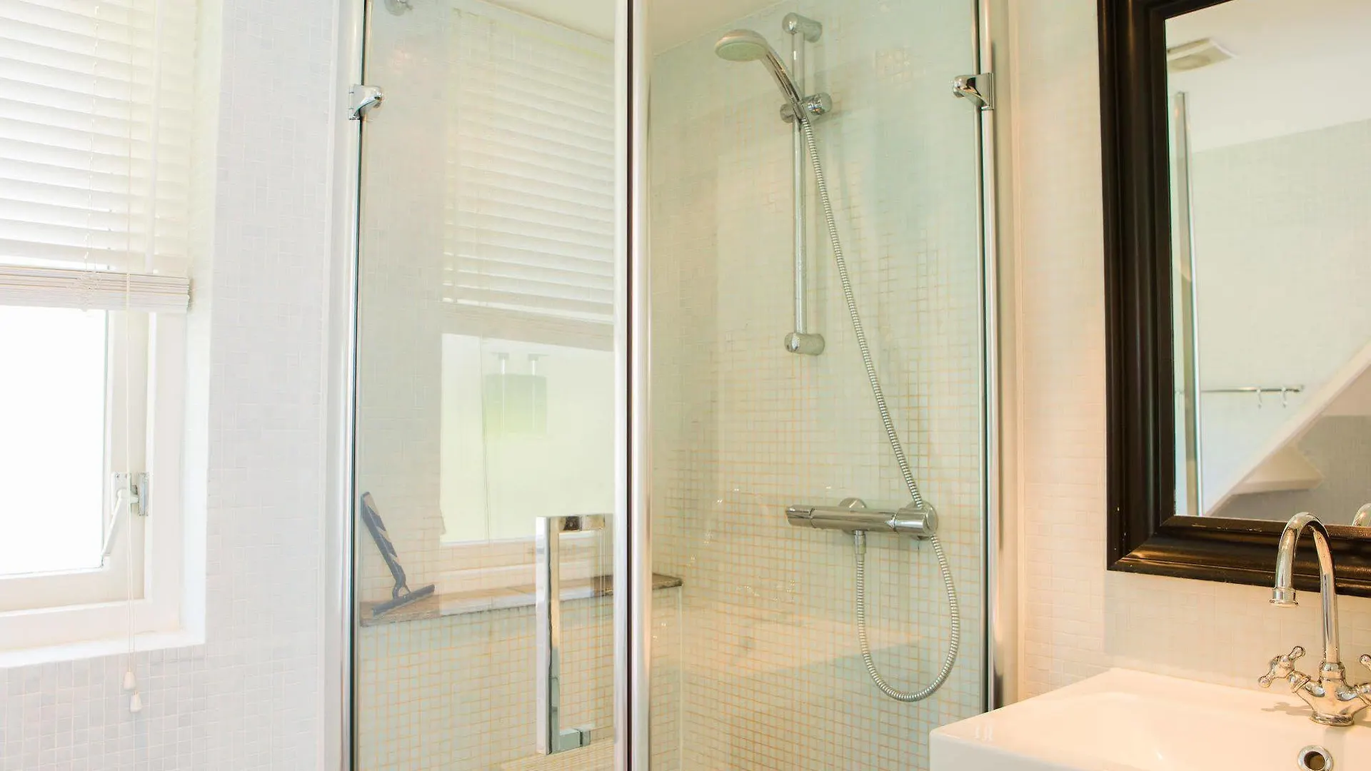B & B Villa Suisse Haga 3*,